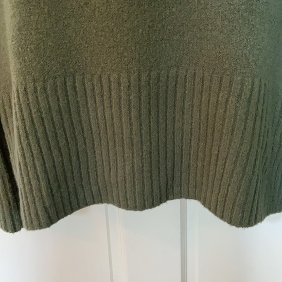 Rachel Zoe Green Oversized Cowl Sweater Sz XS - Picture 2 of 7